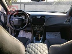 Chrysler 200